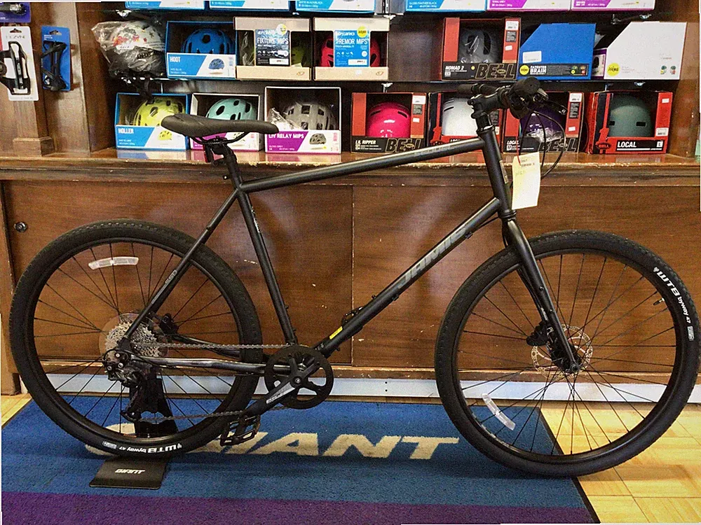 2021 Jamis Sequel 17" Chromoly Hydraulic Disc Commuter Adventure Hybrid Bike