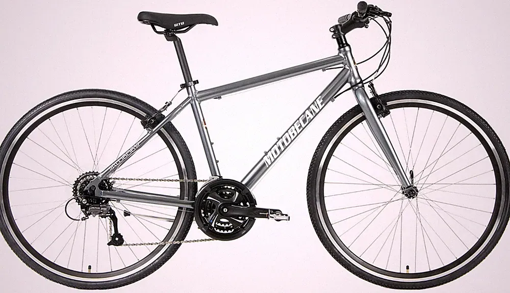 22.5 in Dark Silver 2022 Motobecane Cafe Latte Mens Hybrid Bicycle 24 Speed